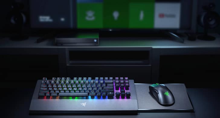 the-first-wireless-keyboard-and-mouse-designed-for-xbox-one-is-now-available-frikigamers.com.jpg
